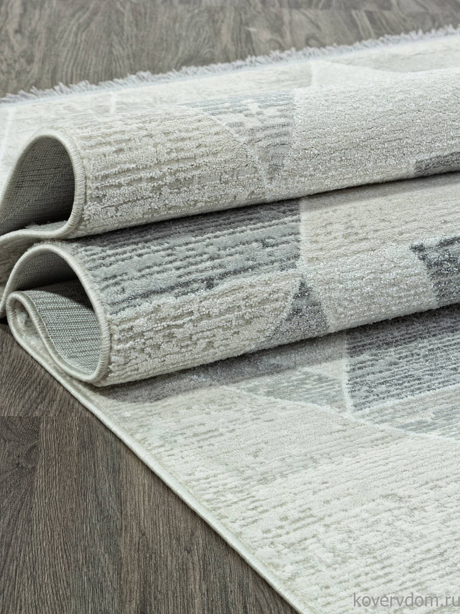 Ковер RUBI 26224C CREAM / GREY Ковер RUBI 26224C CREAM / GREY