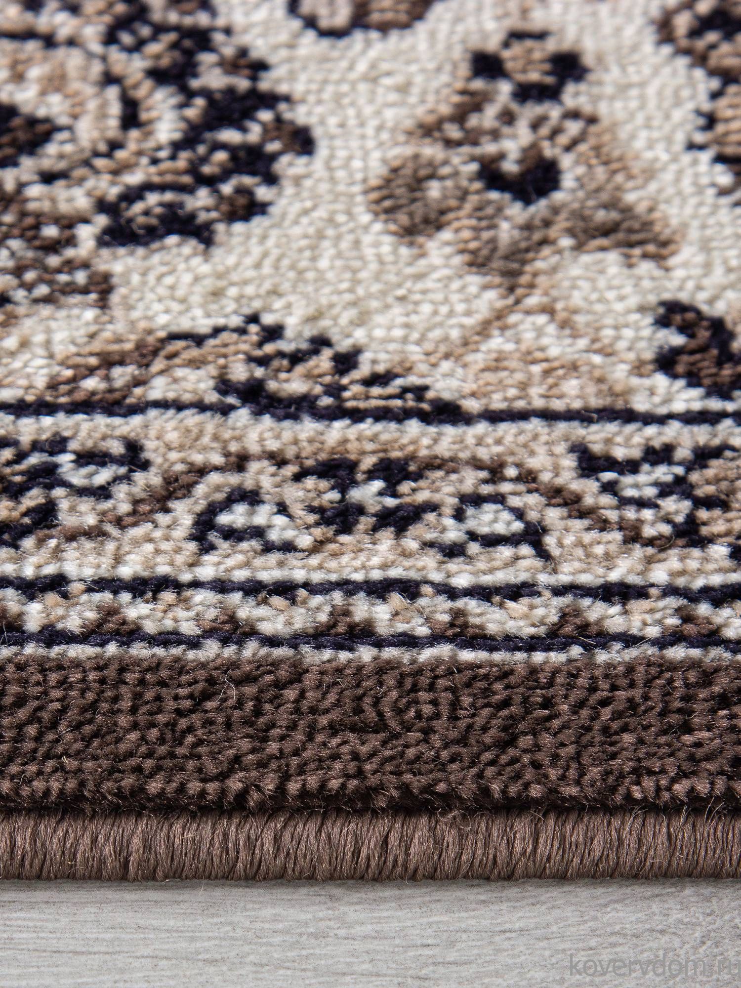 Ковер VALENCIA DELUXE D251 BROWN Ковер VALENCIA DELUXE D251 BROWN