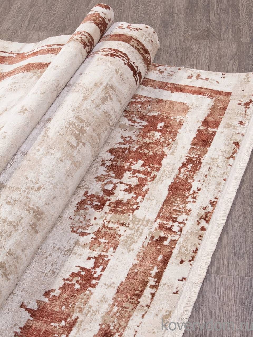 Ковер LISSABON SI053K BROWN / BROWN Ковер LISSABON SI053K BROWN / BROWN